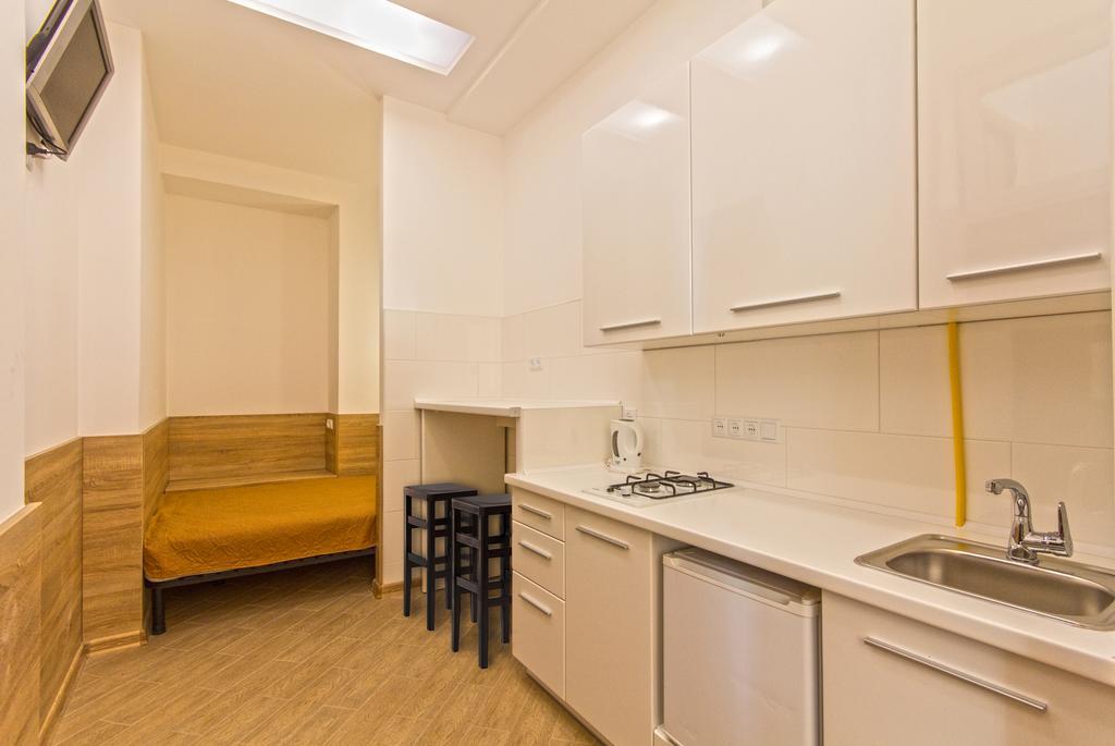 Economy Apartment On Krehivska 7 Lviv Dış mekan fotoğraf